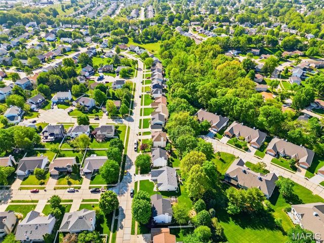 1773 Walters Way, St Charles, MO 63303