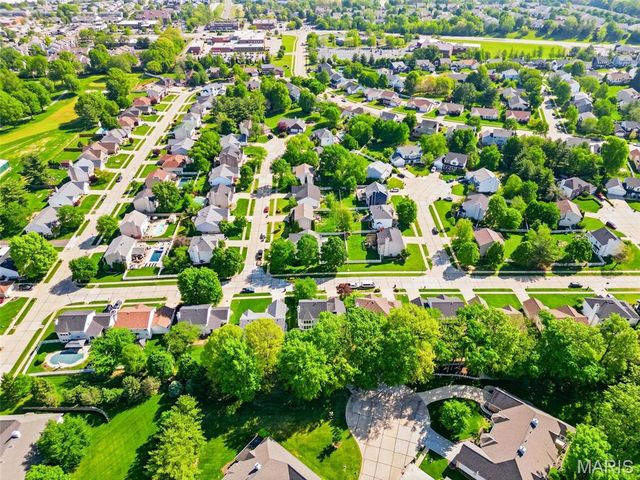 1773 Walters Way, St Charles, MO 63303