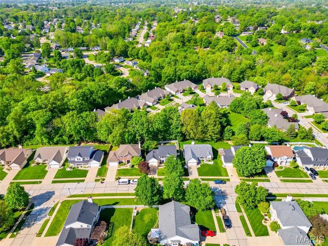 1773 Walters Way, St Charles, MO 63303