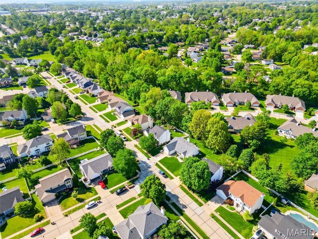 1773 Walters Way, St Charles, MO 63303