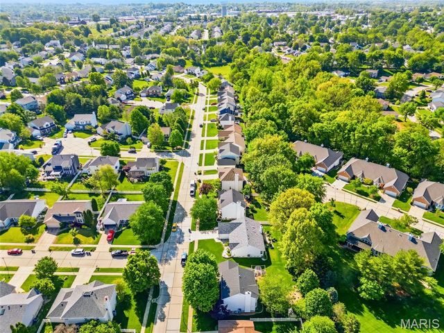 1773 Walters Way, St Charles, MO 63303