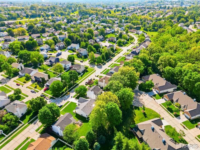 1773 Walters Way, St Charles, MO 63303