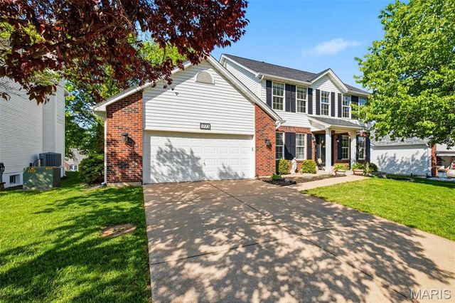 1773 Walters Way, St Charles, MO 63303