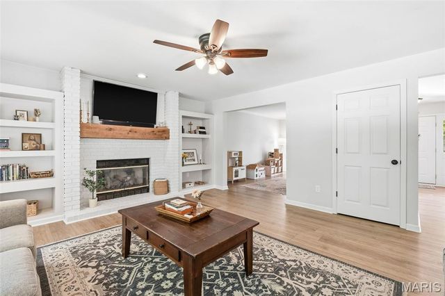 1773 Walters Way, St Charles, MO 63303