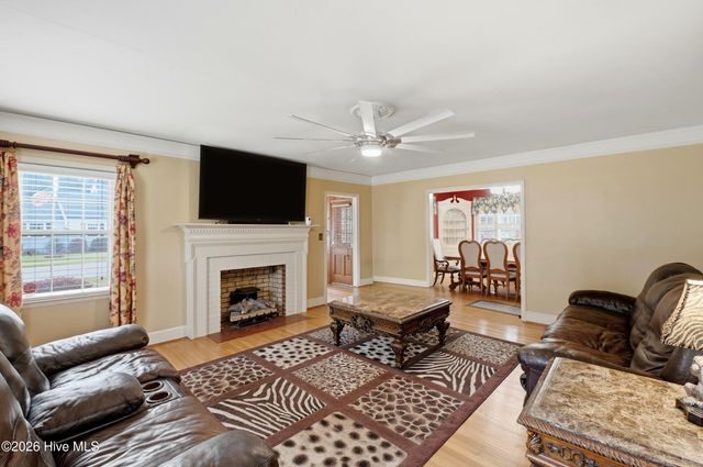 204 E College Street, Whiteville, NC 28472