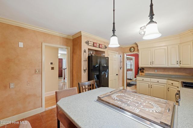 204 E College Street, Whiteville, NC 28472