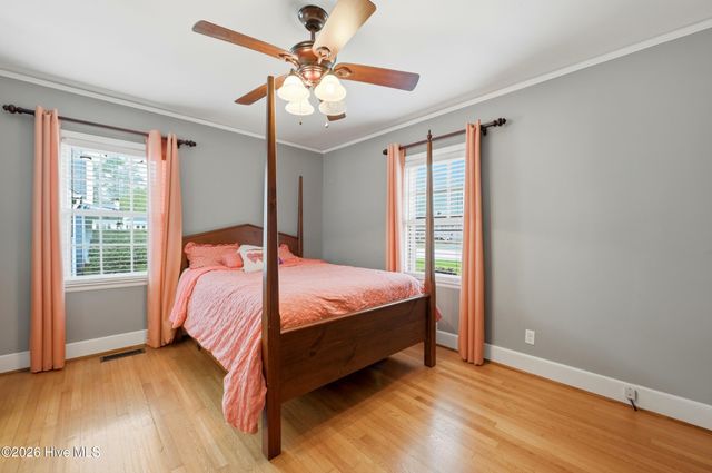 204 E College Street, Whiteville, NC 28472