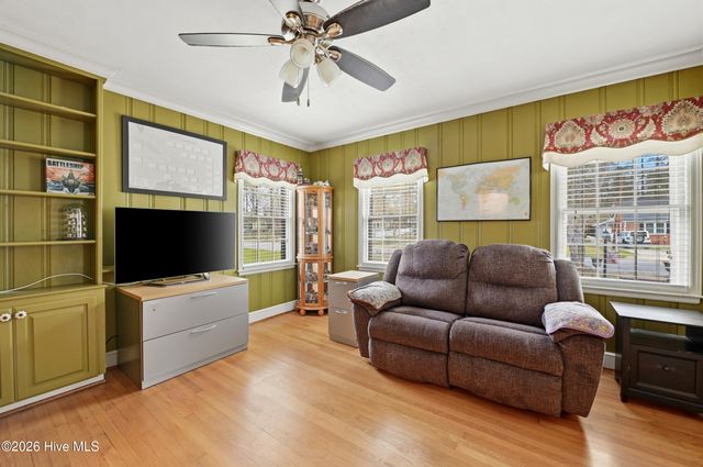 204 E College Street, Whiteville, NC 28472