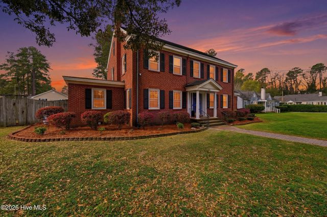 204 E College Street, Whiteville, NC 28472