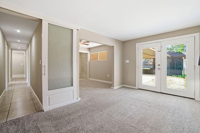 2119 Old Ox Road, Spring, TX 77386