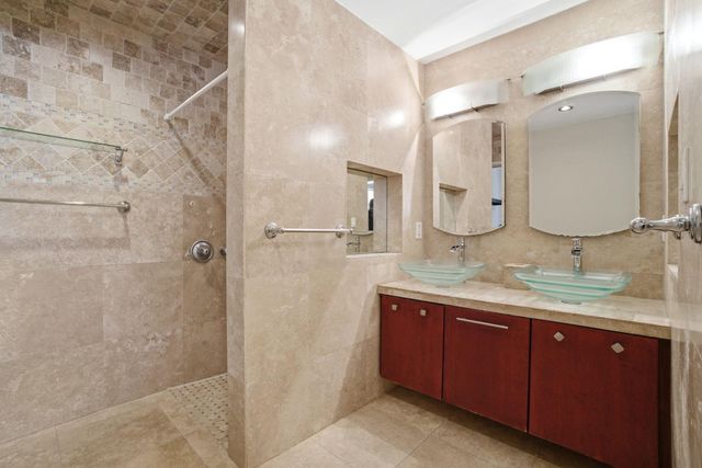 2119 Old Ox Road, Spring, TX 77386