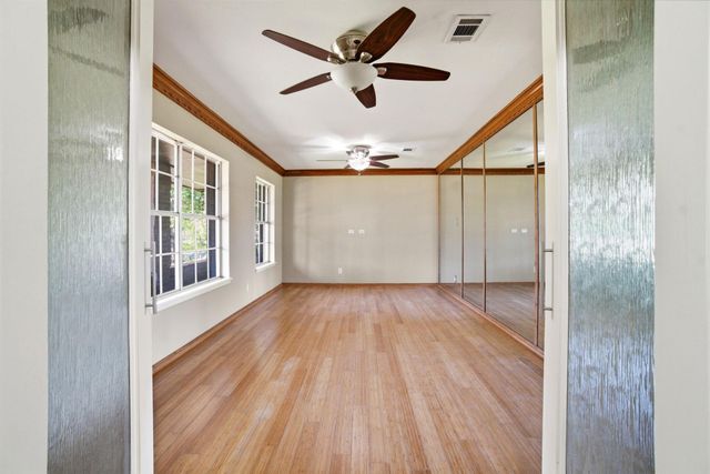 2119 Old Ox Road, Spring, TX 77386