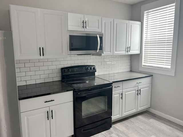 1035 Wilson Avenue, Columbus, OH 43206