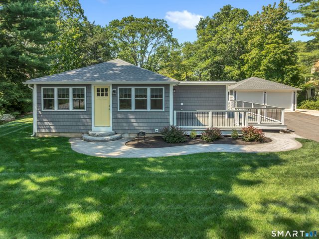 41 Maple Street, Stonington, CT 06378