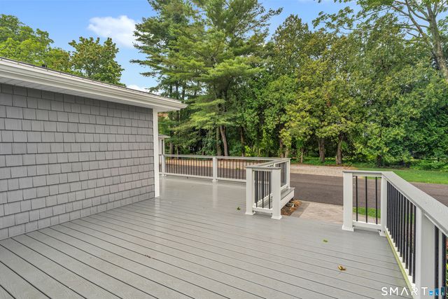41 Maple Street, Stonington, CT 06378
