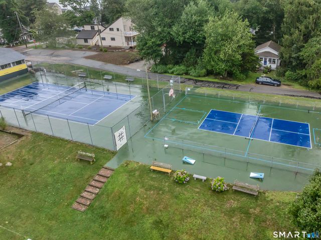 41 Maple Street, Stonington, CT 06378