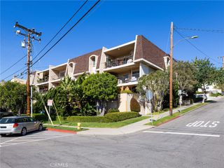227 E Oak 102, El Segundo, CA 90245