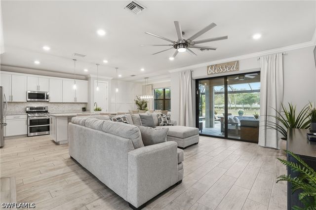 7195 Wilton DR, Naples, FL 34109
