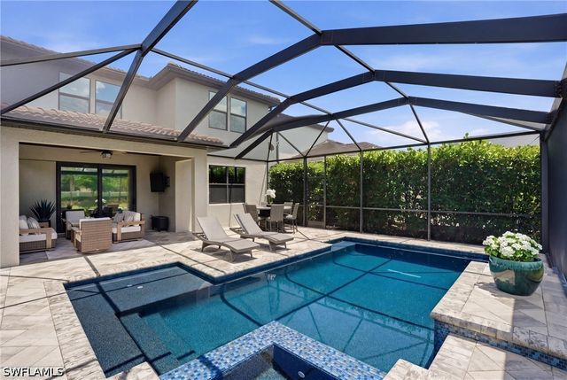 7195 Wilton DR, Naples, FL 34109