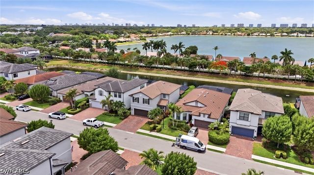 7195 Wilton DR, Naples, FL 34109