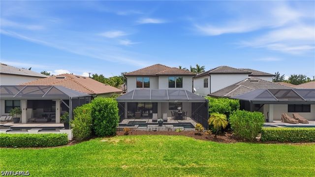 7195 Wilton DR, Naples, FL 34109