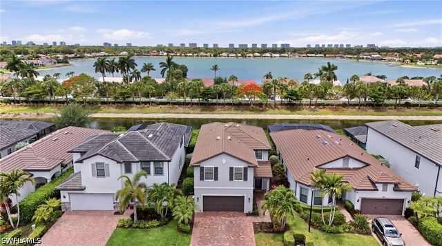 7195 Wilton DR, Naples, FL 34109