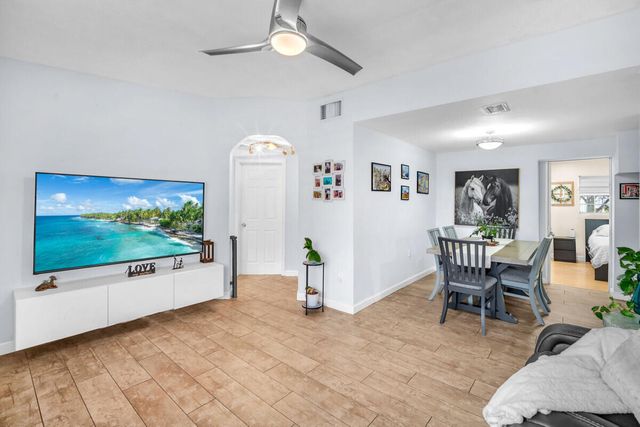 404 S 62nd Terrace, Hollywood, FL 33023