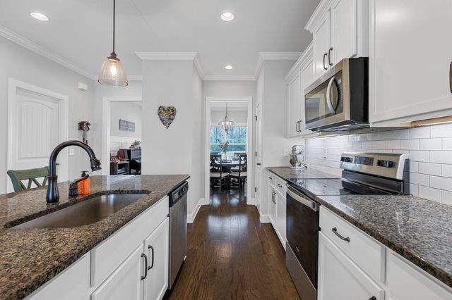 6105 Amber Forest Trail 38, Hixson, TN 37343