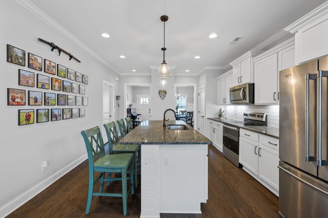 6105 Amber Forest Trail 38, Hixson, TN 37343