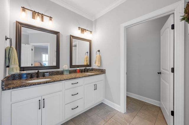 6105 Amber Forest Trail 38, Hixson, TN 37343