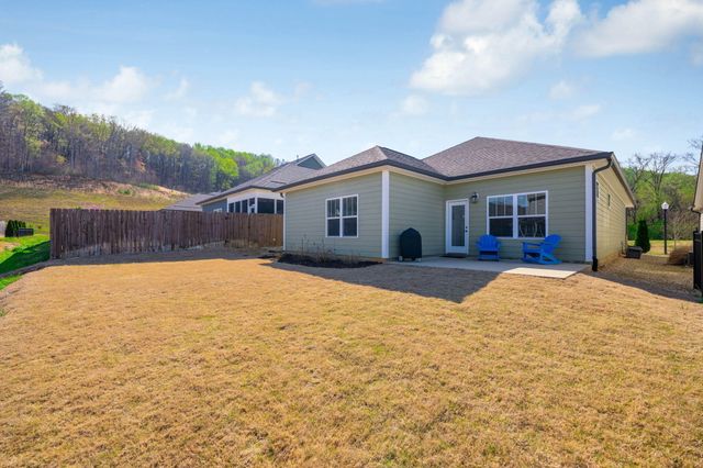 6105 Amber Forest Trail 38, Hixson, TN 37343