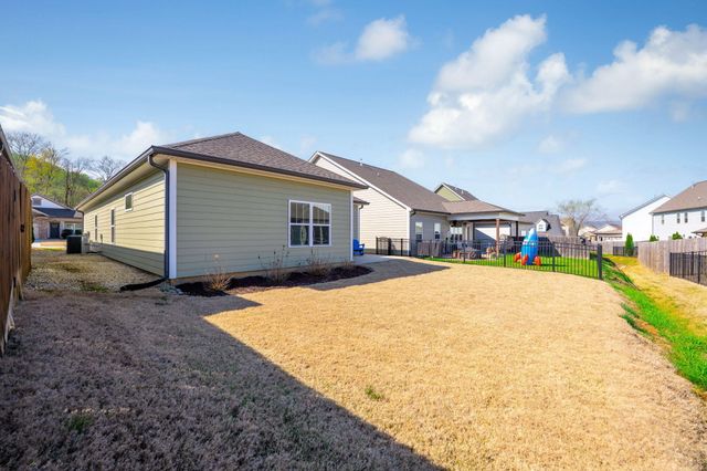 6105 Amber Forest Trail 38, Hixson, TN 37343