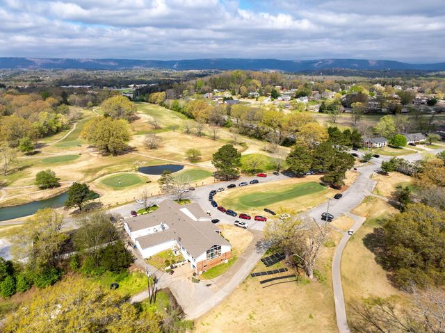 6105 Amber Forest Trail 38, Hixson, TN 37343