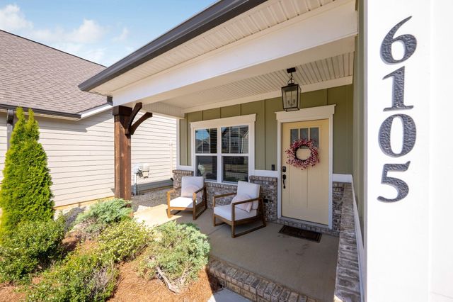 6105 Amber Forest Trail 38, Hixson, TN 37343