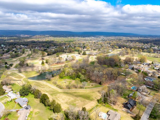 6105 Amber Forest Trail 38, Hixson, TN 37343