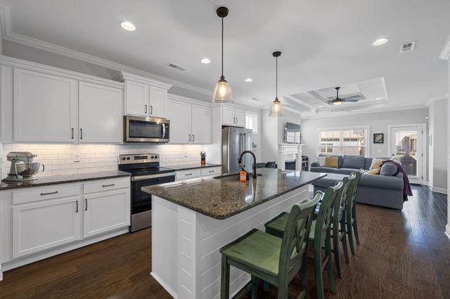 6105 Amber Forest Trail 38, Hixson, TN 37343