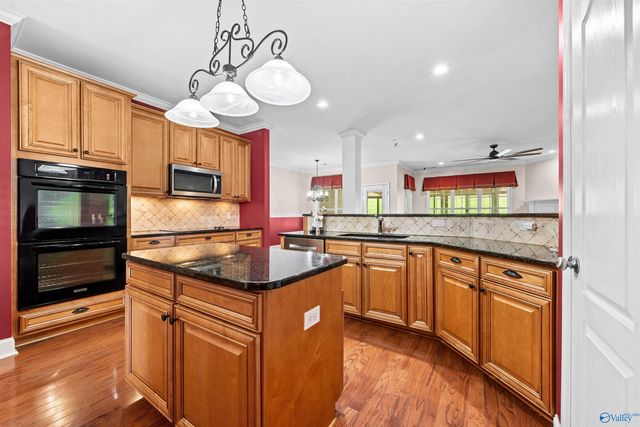2207 Rosebrooke Drive SW, Huntsville, AL 35803