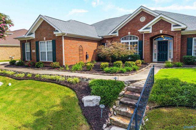 2207 Rosebrooke Drive SW, Huntsville, AL 35803