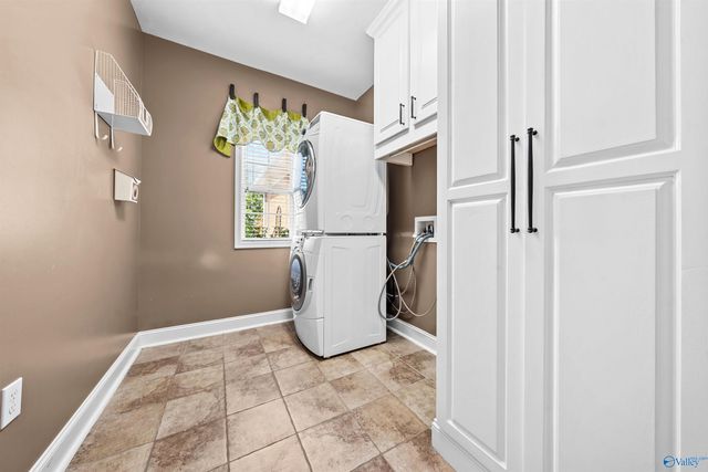 2207 Rosebrooke Drive SW, Huntsville, AL 35803