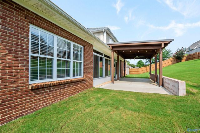 2207 Rosebrooke Drive SW, Huntsville, AL 35803