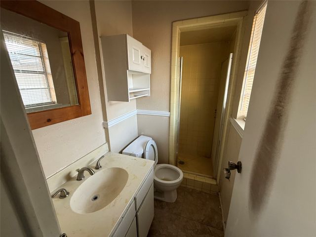 333 Fieldside Drive, Garland, TX 75043