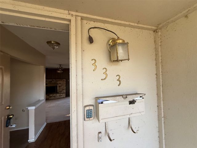 333 Fieldside Drive, Garland, TX 75043