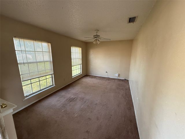 333 Fieldside Drive, Garland, TX 75043