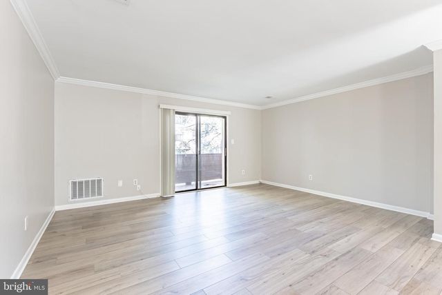 3708A STEPPES CT, Falls Church, VA 22041