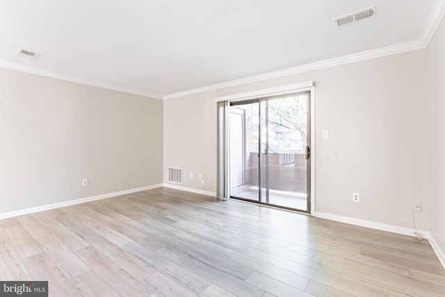 3708A STEPPES CT, Falls Church, VA 22041