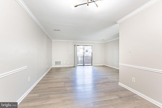 3708A STEPPES CT, Falls Church, VA 22041