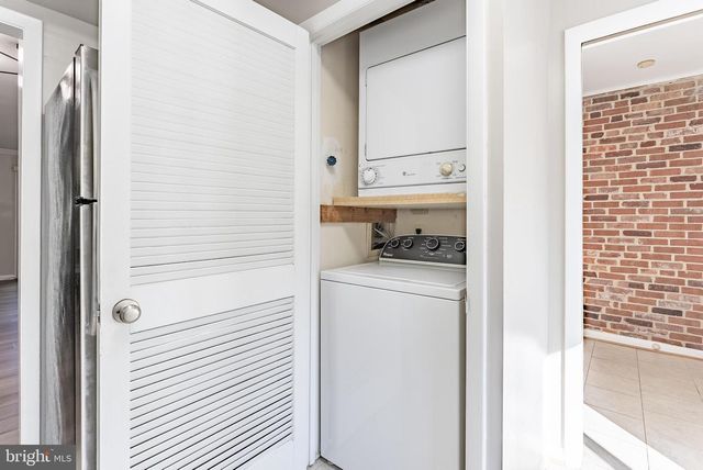 3708A STEPPES CT, Falls Church, VA 22041