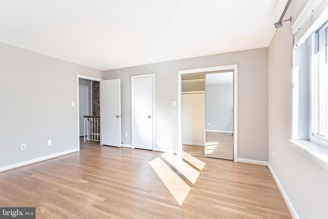 3708A STEPPES CT, Falls Church, VA 22041