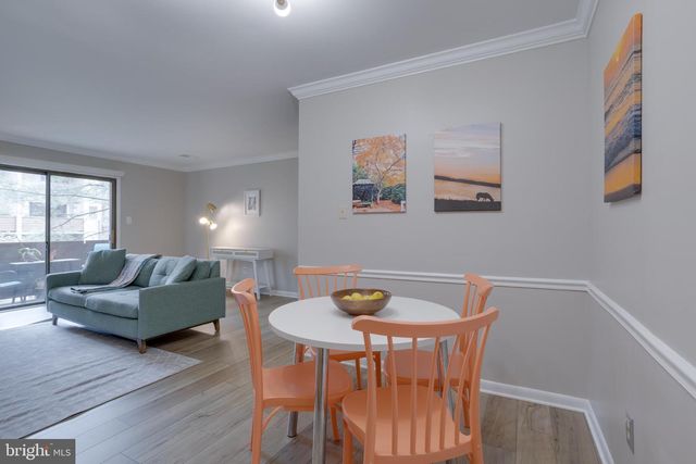 3708A STEPPES CT, Falls Church, VA 22041