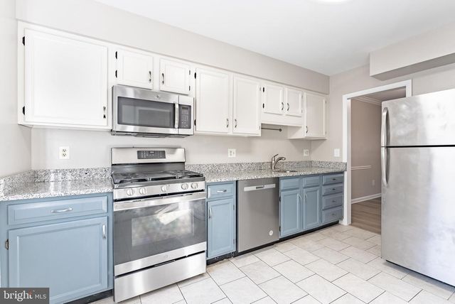 3708A STEPPES CT, Falls Church, VA 22041